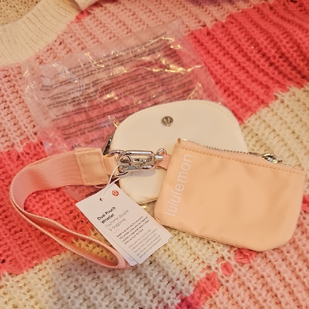 Lululemon Dual Pouch Set in Peach & White